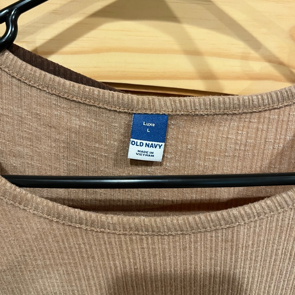 2 Old Navy Tee's - Picture 2 of 3